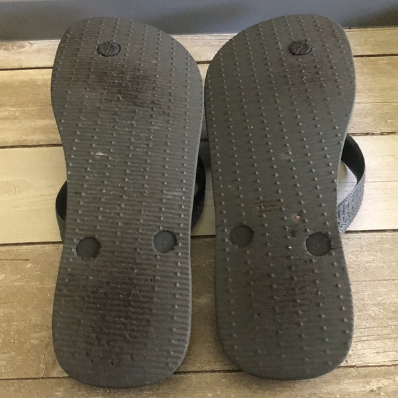 🍒5/$25🍒Worn flip flops - Picture 4 of 6